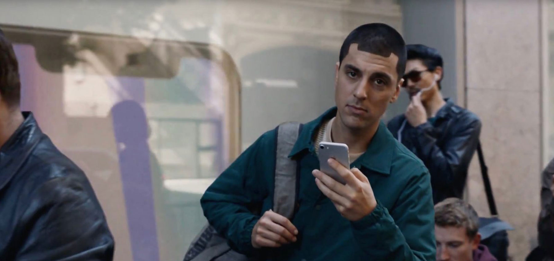 New Samsung Advertisement Urges iPhone Users to “Grow Up”